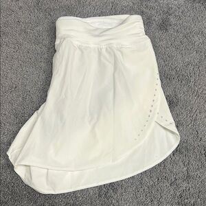 Lululemon find your pace high rise lined 3” shorts